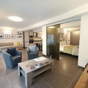 orlando-catania-luxury-open-space.taorminaitalyhotels.com/